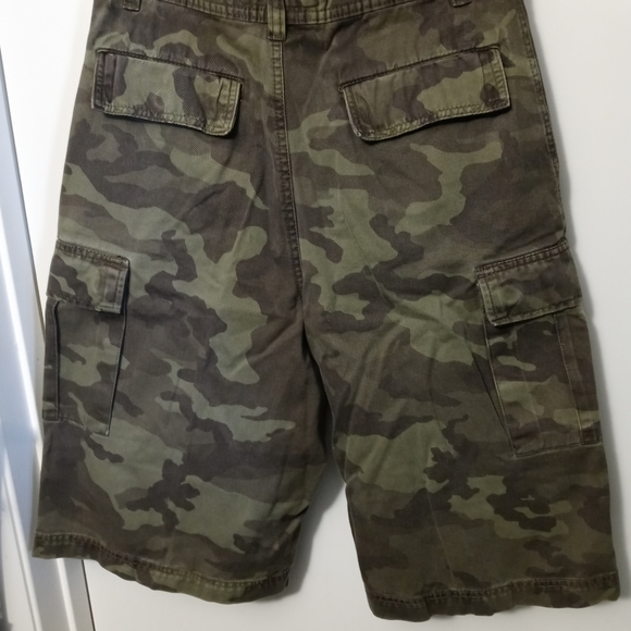 🏇FOOT LOCKER CAMO CARGO PANTS🤺 - Picture 11 of 16